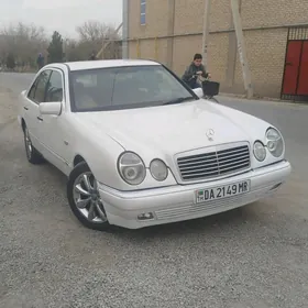Mercedes-Benz E320 1998