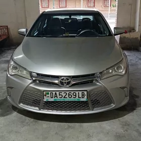 Toyota Camry 2017