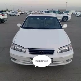 Toyota Camry 2001