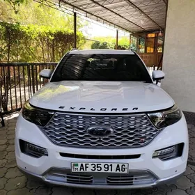 Ford Explorer 2022