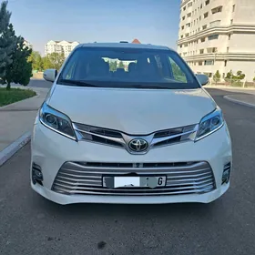 Toyota Sienna 2017