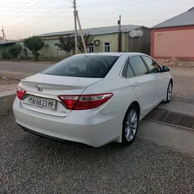 Toyota Camry 2017