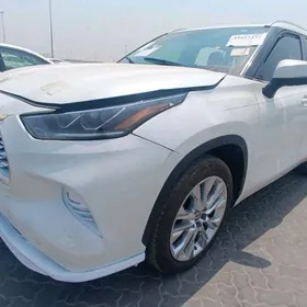 Toyota Highlander 2021
