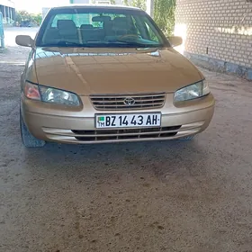 Toyota Camry 1999