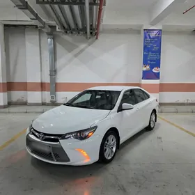 Toyota Camry 2017