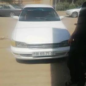 Toyota Corona 1992