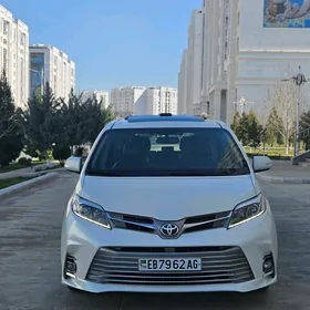 Toyota Sienna 2017
