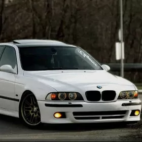 BMW E39 2000