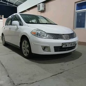 Nissan Versa 2010