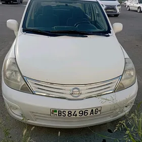 Nissan Versa 2010