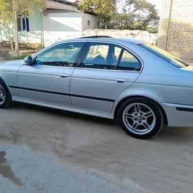 BMW E39 2003