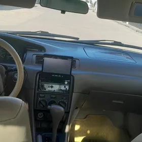 Toyota Camry 2000