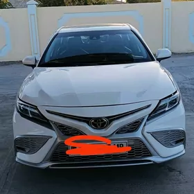 Toyota Camry 2020