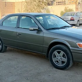 Toyota Camry 2000