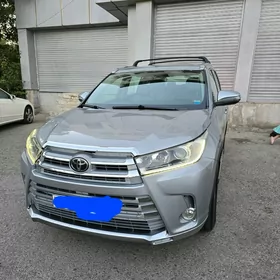 Toyota Highlander 2018
