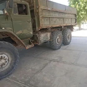 Ural 4320 1990