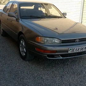 Toyota Camry 1992