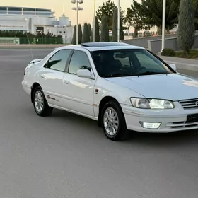 Toyota Camry 2001