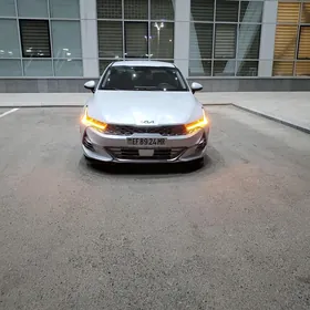 Kia K5 2021