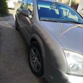 Opel Signum 2004