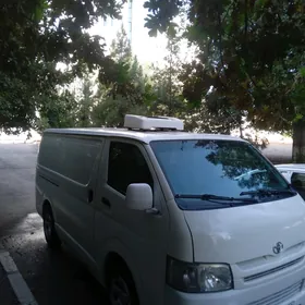 Toyota Hiace 2007