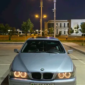 BMW E39 2003