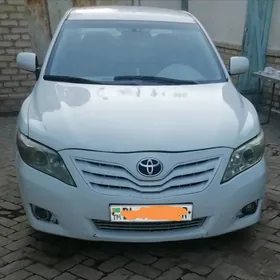 Toyota Camry 2010