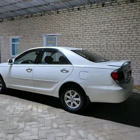 Toyota Camry 2004