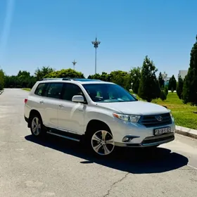 Toyota Highlander 2013