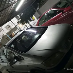 Opel Zafira 2001