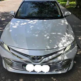 Toyota Camry 2020