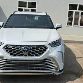 Toyota Highlander 2024
