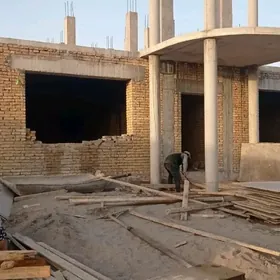 gurluşykda işçi gerek