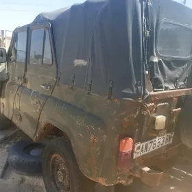 UAZ 469 1989