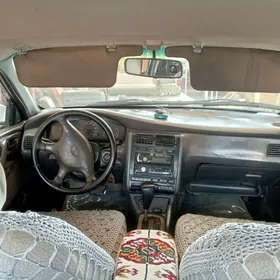Toyota Corona 1995