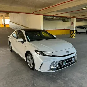 Toyota Camry 2025