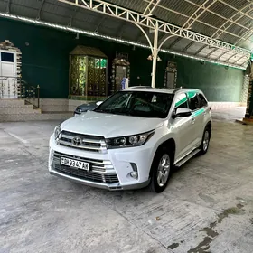 Toyota Highlander 2018