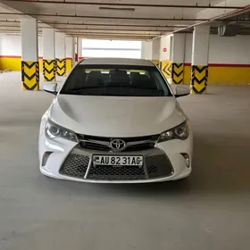 Toyota Camry 2016