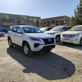 Toyota Fortuner 2025