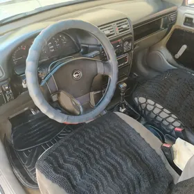 Opel Vectra 1989