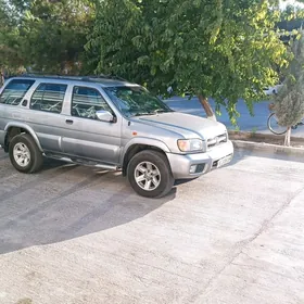 Nissan Pathfinder 2001