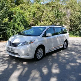 Toyota Sienna 2015