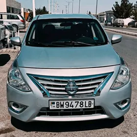 Nissan Versa 2017