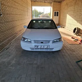 Toyota Camry 1998