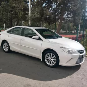 Toyota Camry 2016