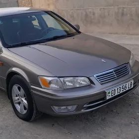 Toyota Camry 2001