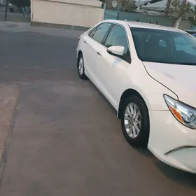 Toyota Camry 2015
