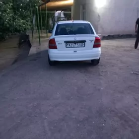 Opel Astra 1999