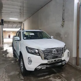 Nissan Navara 2025