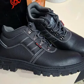 safety boots (рабочие ботинки)